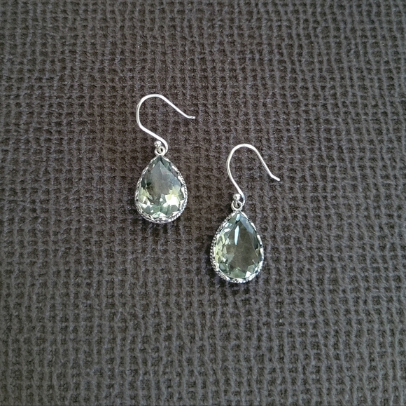 Shivam Green💚 Amethyst Teardrop💧Earrings - Picture 12 of 16